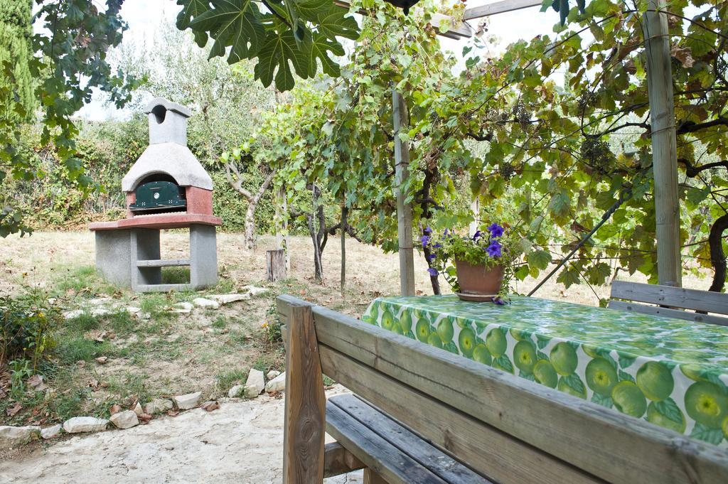 Casa Castellina Hostal Foligno Habitación foto